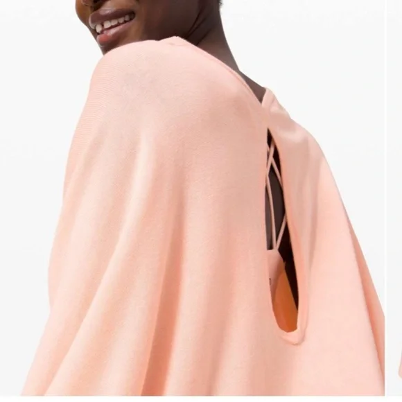 Lululemon Key to Warmth Wrap in Ballet Slipper - Picture 2 of 6